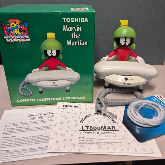 Vintage Marvin the Martian Looney Tunes Corded Telephone and Keychain - Picture 3 of 10
